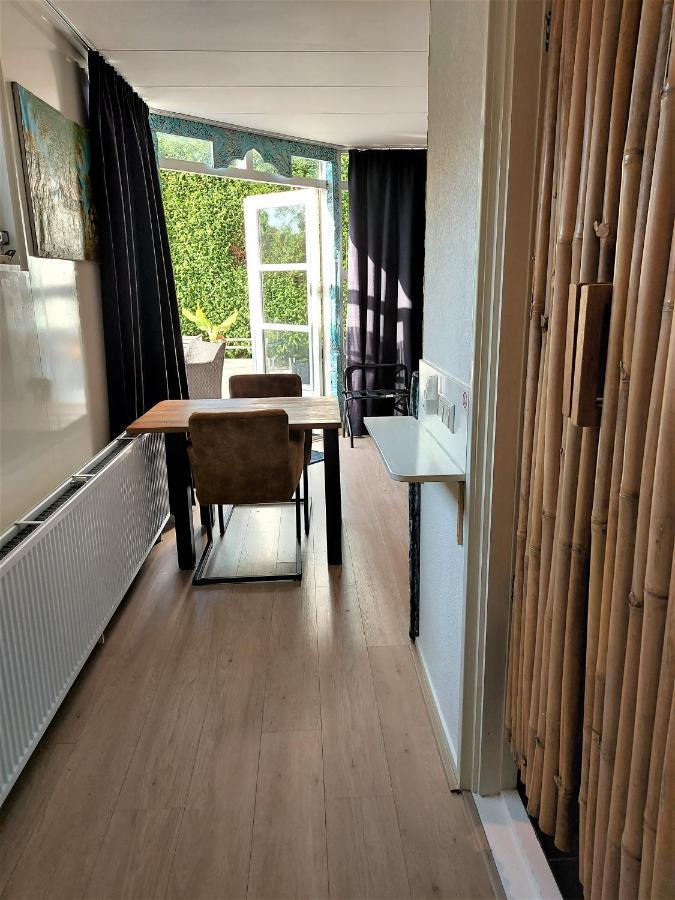 East Meets West Bed And Breakfast Veenendaal Eksteriør billede